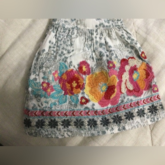 Savanna Jane Floral Embroidered Bell Sleeve Top Blouse Size S - Picture 12 of 12